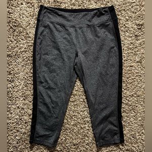 Kyodan Women’s Athletic Capri, Grey with Black, Size Large